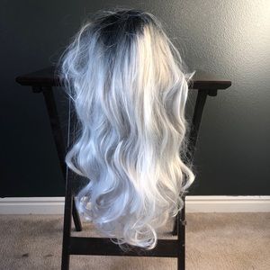 24” ombré dark root blonde synthetic white wig.